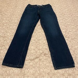 Signature Levi Strauss Women’s Mid Rise Slim Jeans